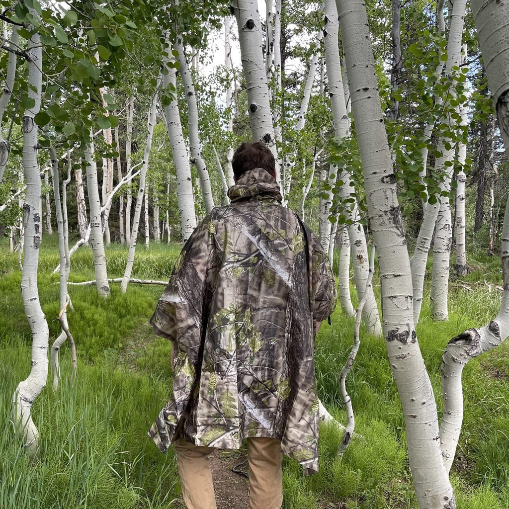 Hooded Waterproof Camouflage Rain Poncho with Blind Pattern for Outdoor Activities